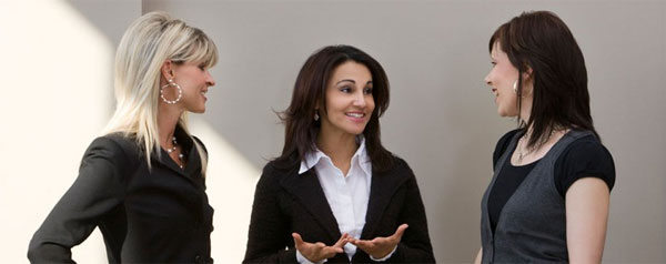 職場里，上面有人罩著，到底有多重要？