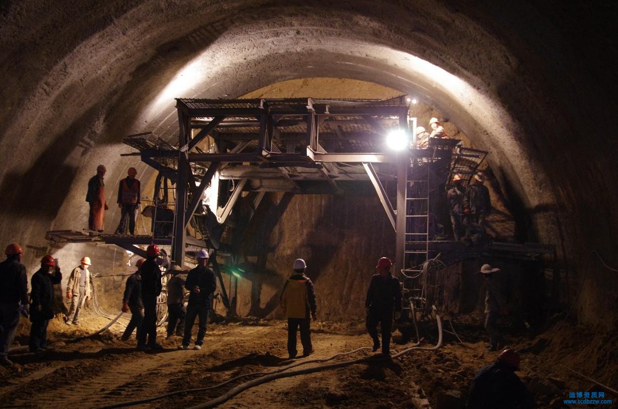 隧道工程專業承包資質各等級對人員的要求？