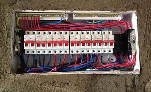家庭裝修中更換一套強電箱需要多少錢？