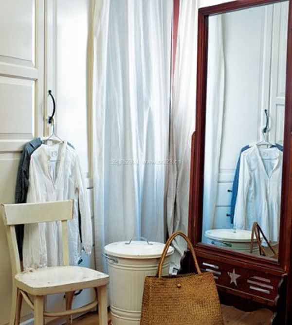 時(shí)光雕刻的書(shū)室主義的態(tài)度