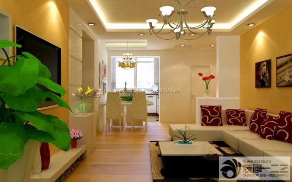 華鵬宜家裝修效果圖，包括兩室兩廳 小客廳 客廳裝修設(shè)計(jì) 純色壁紙 沙發(fā)背景墻 背景墻壁紙 電視背景墻 石膏板吊頂 棕黃色木地板 地墊 射燈 燈帶 歐式吊燈 電視柜 白色茶幾 轉(zhuǎn)角沙發(fā) 布藝沙發(fā) 黃色墻面 裝飾畫 等裝修圖片