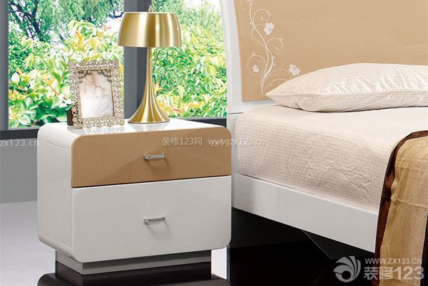 臥室怎么裝修：床頭柜的選擇