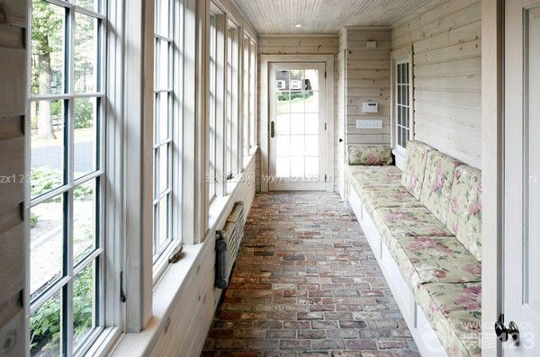 封閉式陽(yáng)臺(tái)裝修注意事項(xiàng)