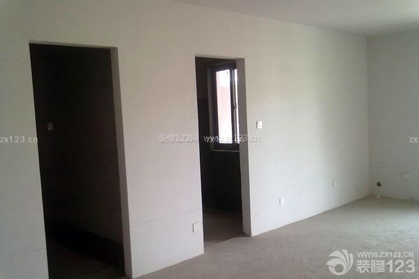 毛坯房收房注意事項之門窗